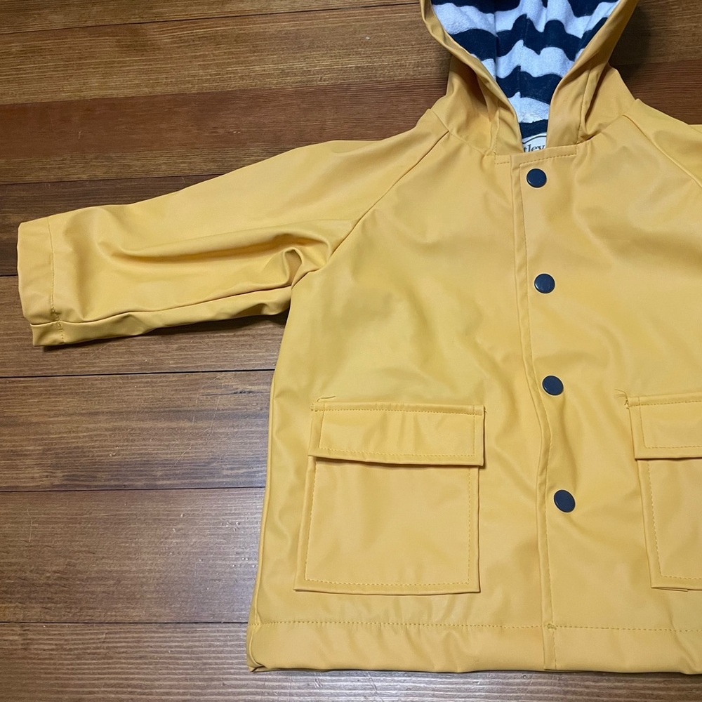 Hatley Yellow Hooded Raincoat Size 12-18 Months - Picture 7 of 16